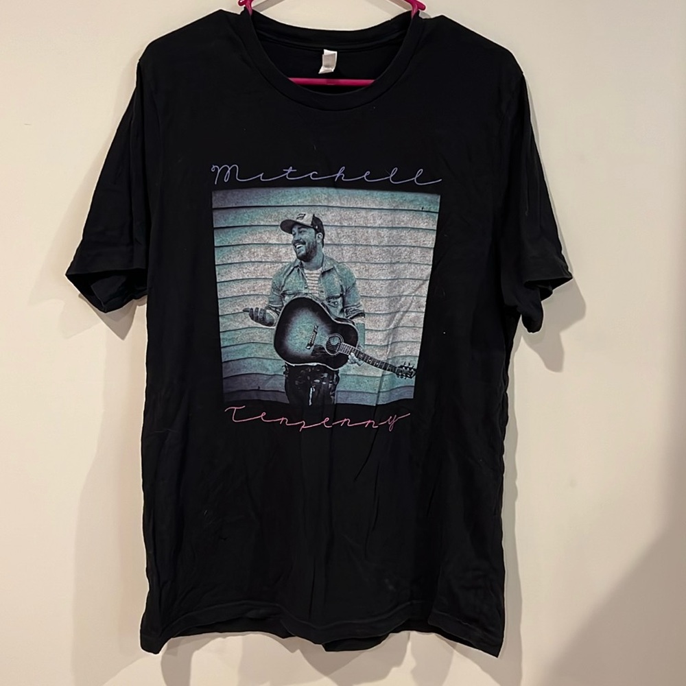 Mitchell Tenpenny concert T-shirt